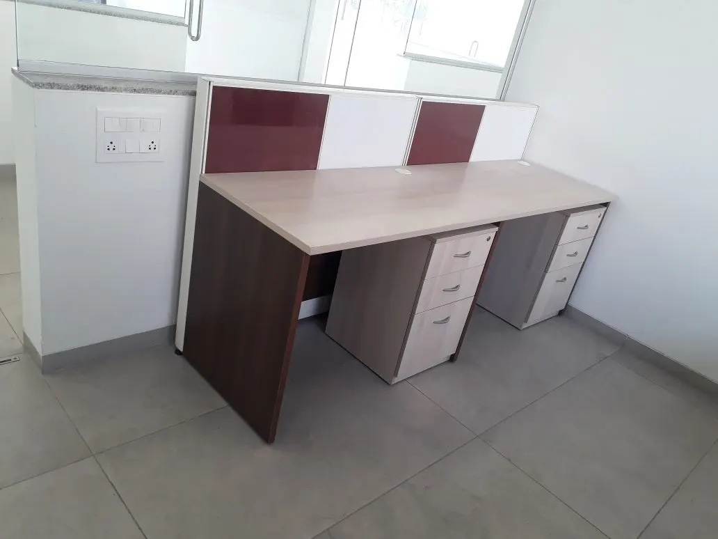 Linear workstation BR LW 15