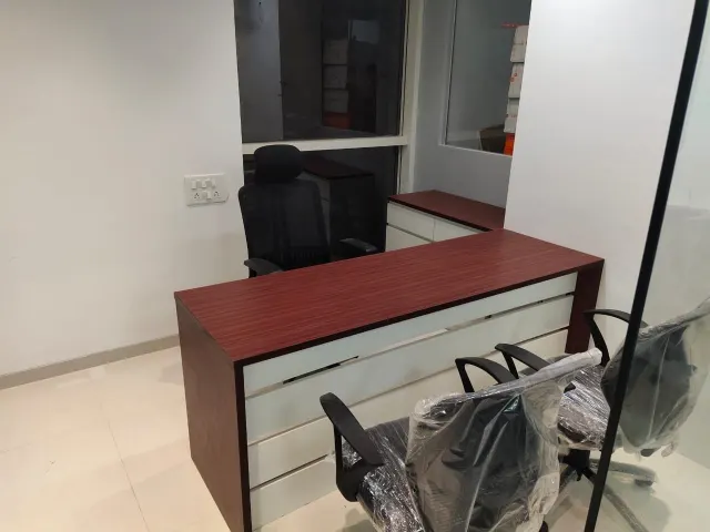 Reception table BR RT 04